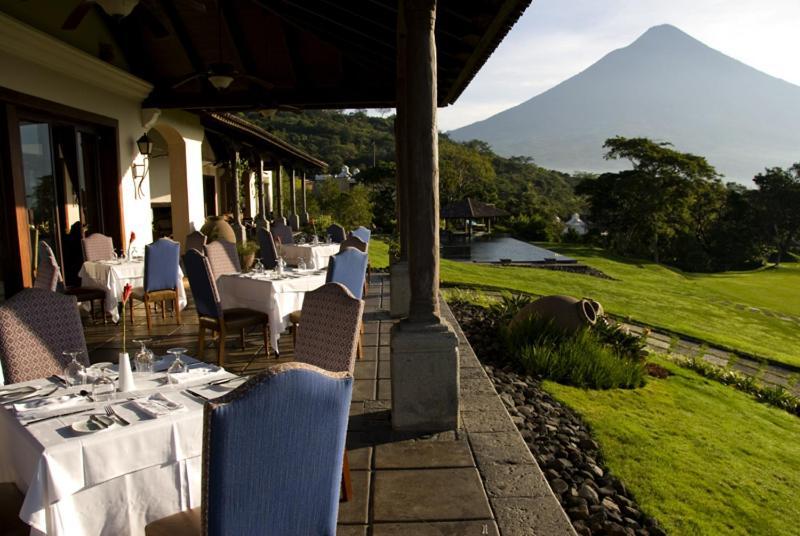 Hotel La Reunion Golf Resort And Residences Antigua Εξωτερικό φωτογραφία
