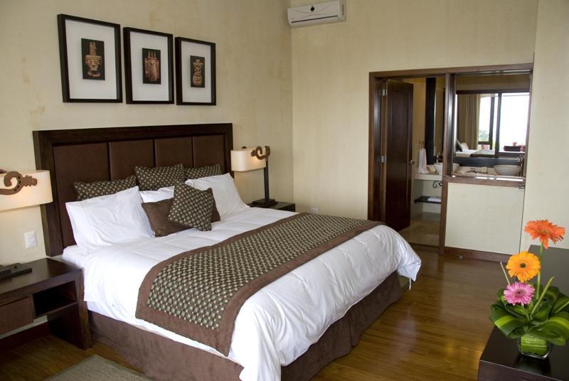 Hotel La Reunion Golf Resort And Residences Antigua Εξωτερικό φωτογραφία