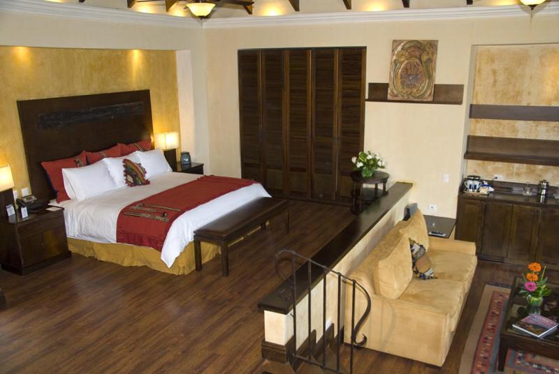 Hotel La Reunion Golf Resort And Residences Antigua Εξωτερικό φωτογραφία